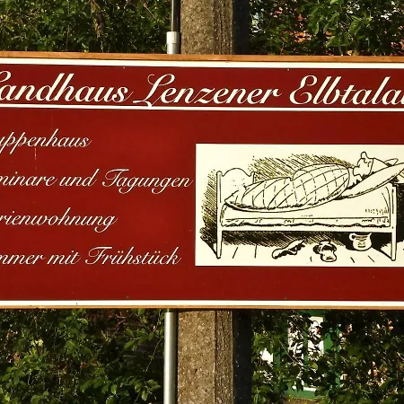 Landhaus Lenzener Elbtalaue ゲストハウス *