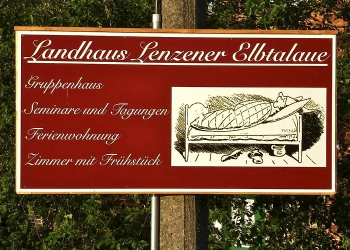 Landhaus Lenzener Elbtalaue بيت ضيافة *